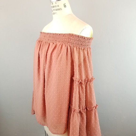 Deep Pink Chenille Dot Flared Sleeve Off the Shoulder Blouse Women's Sz Small - Picture 7 of 9